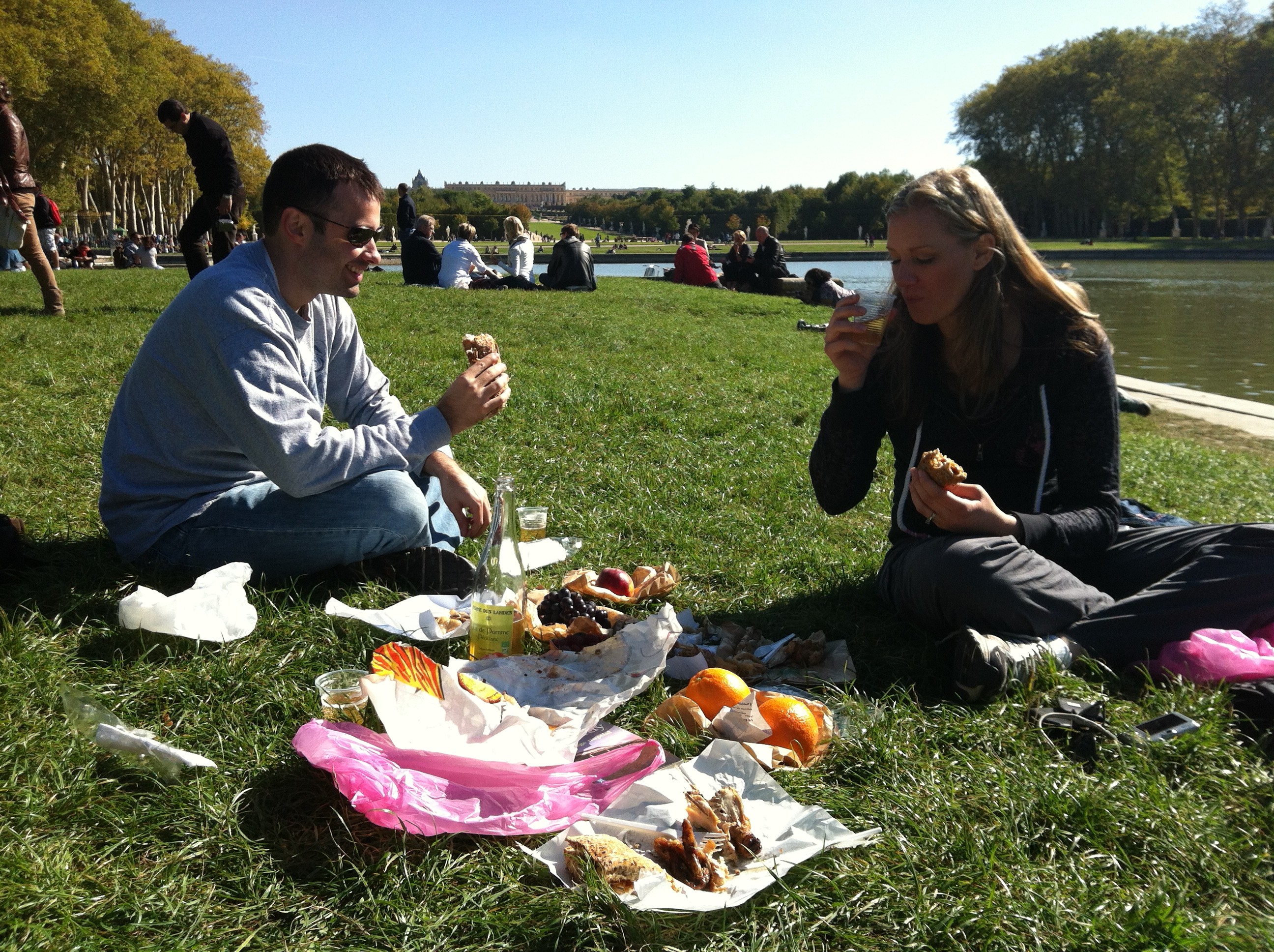 Lunch at Versailles garden - Paris France