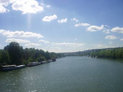 paris to versailles river